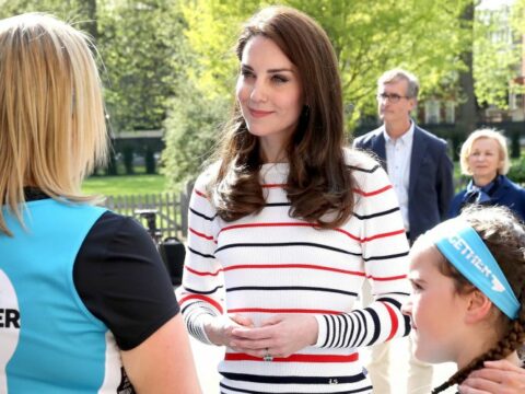 Kate Middleton veste (ancora) Luisa Spagnoli: copia il look casual per la Primavera
