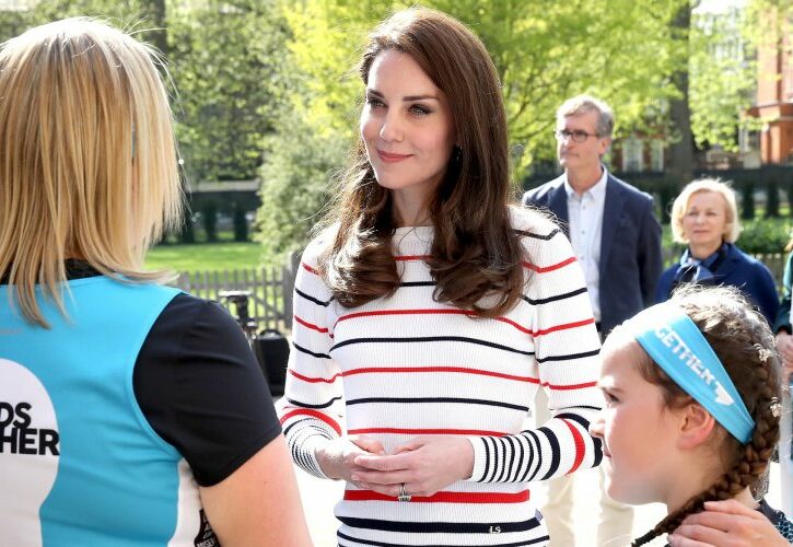 Kate Middleton veste (ancora) Luisa Spagnoli: copia il look casual per la Primavera