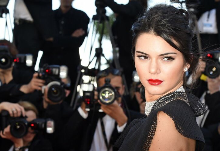 Kendall Jenner per Hillary Clinton, l'endorsement da 43 milioni di followers