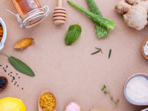 L'olio di mandorle dolci: come usarlo sulla pelle e quali sono le sue proprietà