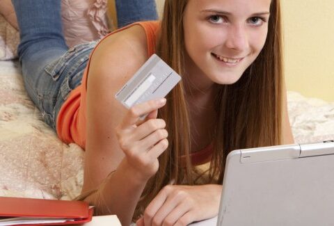La teenager diventata ricca vendendo password