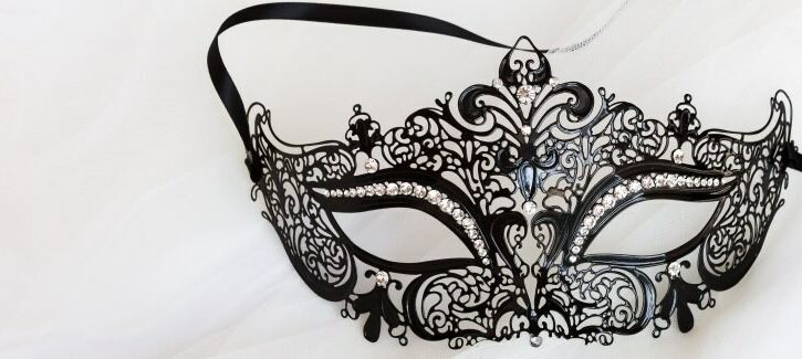 Come fare una maschera di Carnevale chic con il tulle