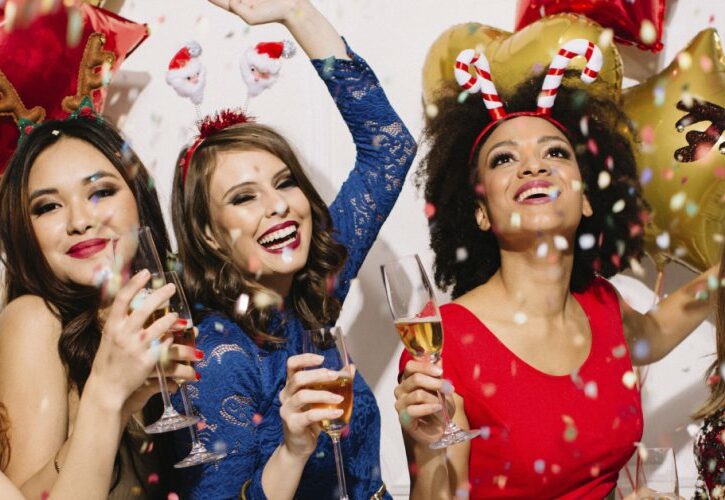 Idee e consigli per outfit lowcost a Natale