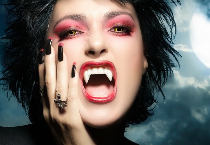 Nail art di Halloween: tutorial, idee e video con suggerimenti semplici per unghie da paura