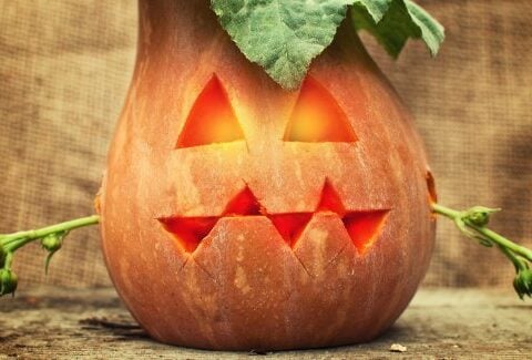 Tavola di Halloween: come decorarla per la cena da brivido del 31 ottobre
