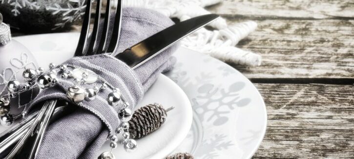 La tavola di Natale vintage in bianco e argento, il tutorial