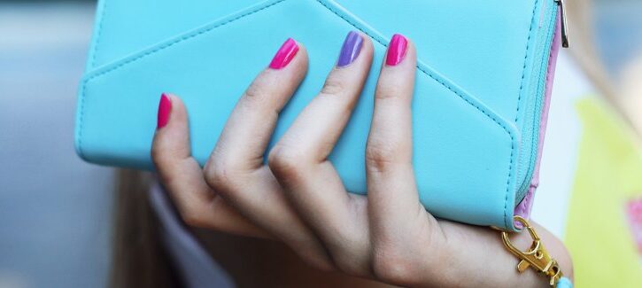 La vera storia delle unghie laccate (nascita e tramonto della nail art)