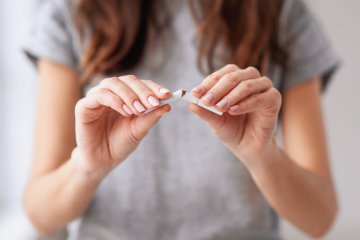 Le donne fumatrici sono in aumento in Italia: le campagne di sensibilizzazione dell'Airc