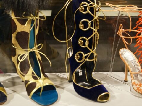 Le scarpe di Manolo Blahnik protagoniste di una mostra a Milano