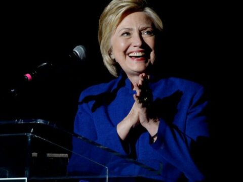 Lo stile di Hillary Clinton per vincere le Presidenziali (39 outfit scelti con strategia)