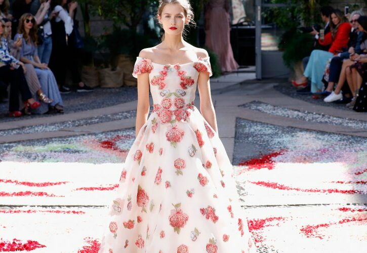 Luisa Beccaria PE 2018: l'eleganza eterna delle rose