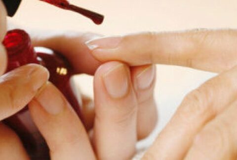 Manicure coloratissime: le più semplici da fare