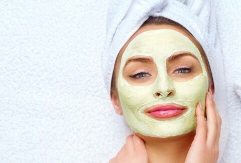 Maschere fai da te per la cura del viso: tante ricette