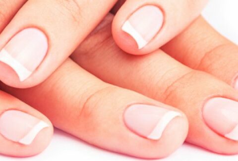 Maschere per unghie: manicure perfetta in pochi minuti!