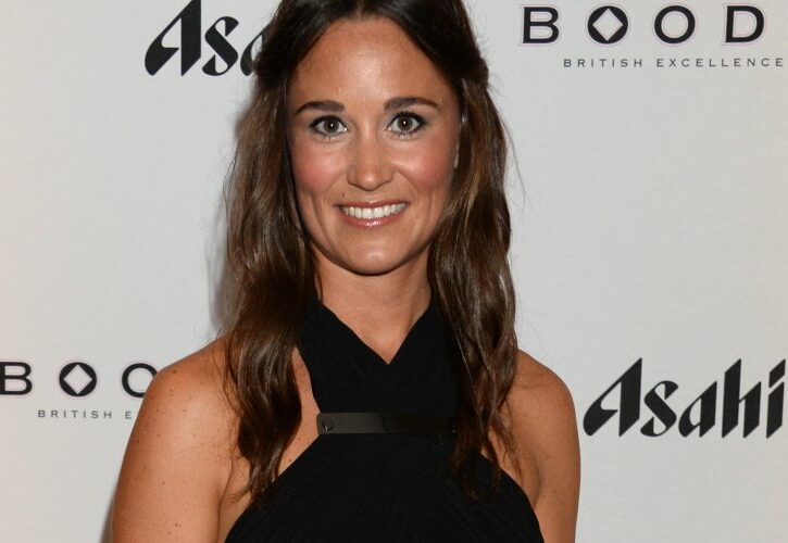 Matrimonio di Pippa Middleton: cosa si sa? Indosserà un abito firmato Sarah Burton o Giles Deacon e Kate? Chi sono gli invitati