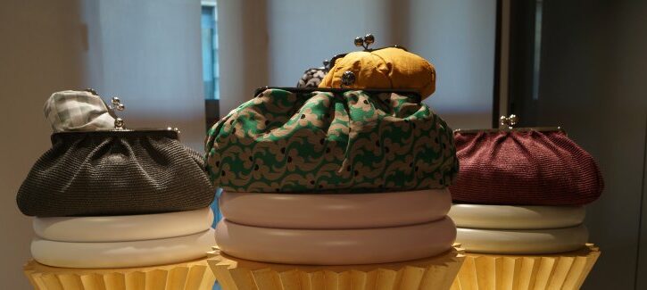 Weekend Max Mara presenta la Pasticcino Bag per la Primavera Estate 2017