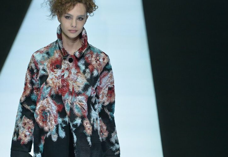 Milano Moda Donna: Giorgio Armani e il fascino dark, Arbesser e Vivetta