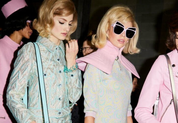 Moschino per H&M la prossima collaborazione nei negozi da Novembre, l'annuncio della collezione al Coachella