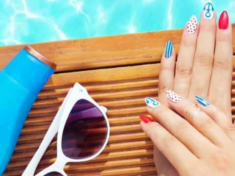 Nail art da spiaggia: tutti i trend dell'estate 2017