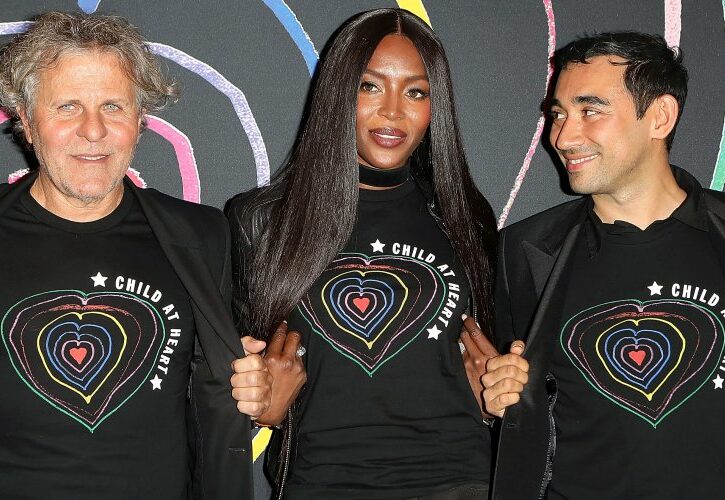 Naomi Campbell compie 47 anni, l'evento a Cannes con la sfilata benefica Fashion for Relief piena di star (da Bella Hadid a Kate Moss)