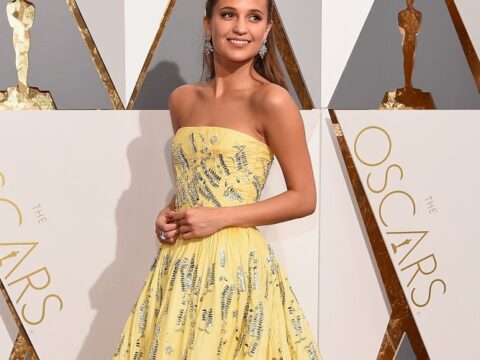 Oscar 2016: Alicia Vikander seduce in Louis Vuitton