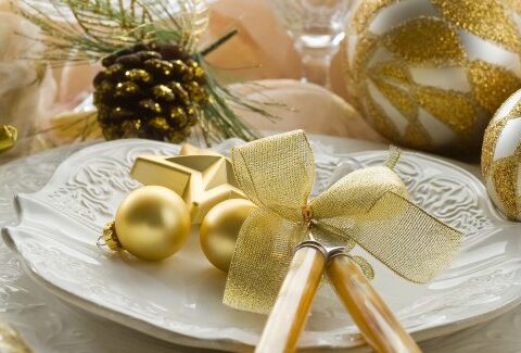 Dai un tocco raffinato al tuo Natale con le decorazioni in oro