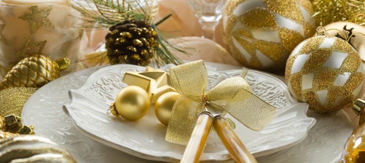 Dai un tocco raffinato al tuo Natale con le decorazioni in oro
