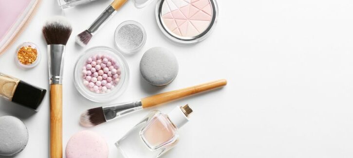 Perchè non leggiamo gli ingredienti dei cosmetici?