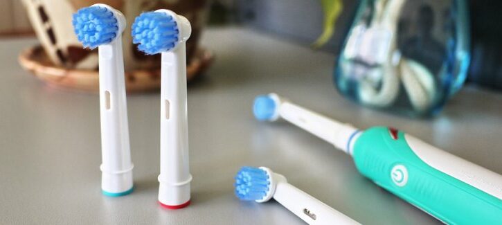 Perchè usare lo spazzolino elettrico e come sceglierlo