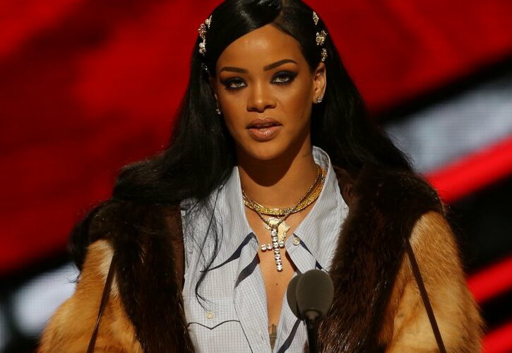 Fenty Beauty By Rihanna finalmente in vendita in Italia, dal 6 Aprile 2018 arriva da Sephora