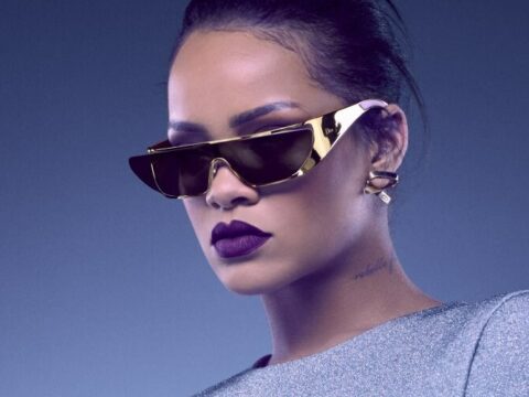 Rihanna e gli occhiali da sole in collaborazione con Dior