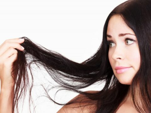 Rimedi naturali contro i capelli elettrici