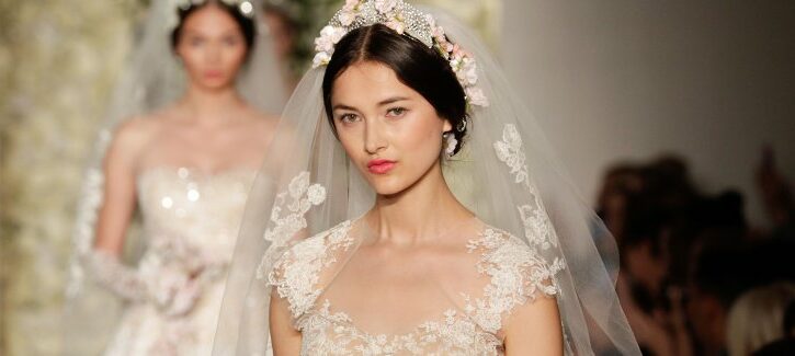 Romantici pizzi e audaci trasparenze: è in arrivo la sposa sexy