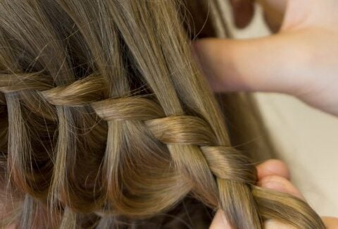 San Valentino: acconciature romantiche per capelli lunghi