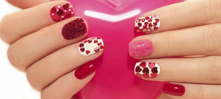 San Valentino: video tutorial nail art per unghie corte