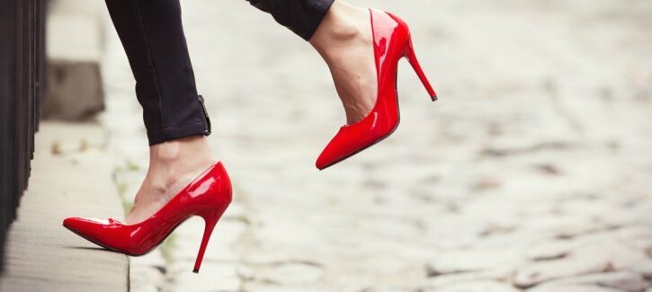 Sandali in inverno: folli o fashion?
