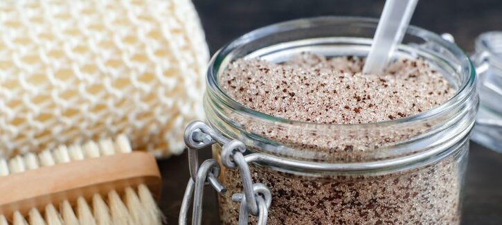 Scrub ed esfoliante: cosa sono e quali usare