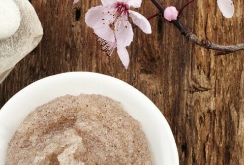 Scrub corpo e viso da fare in casa: 8 ricette semplici