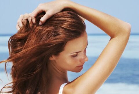 Strategie d’urto per i capelli in vacanza