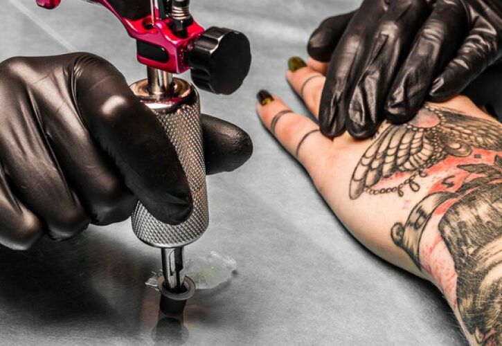 Tatuaggi con farfalle: cosa significano e foto a cui ispirarsi