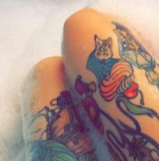 Tatuaggio sulle cosce: idee e consigli