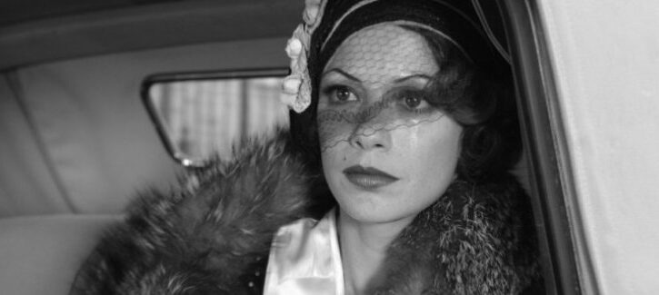Trasformati in una diva degli anni '20 con lo stile 