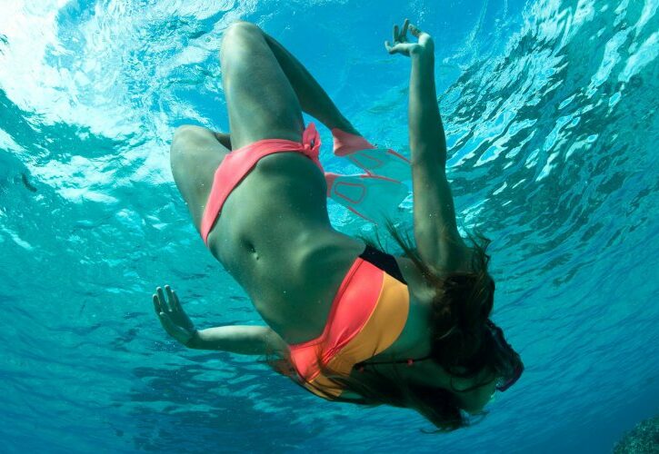 Tribord 2016: costumi da bagno per donne dinamiche e trendy