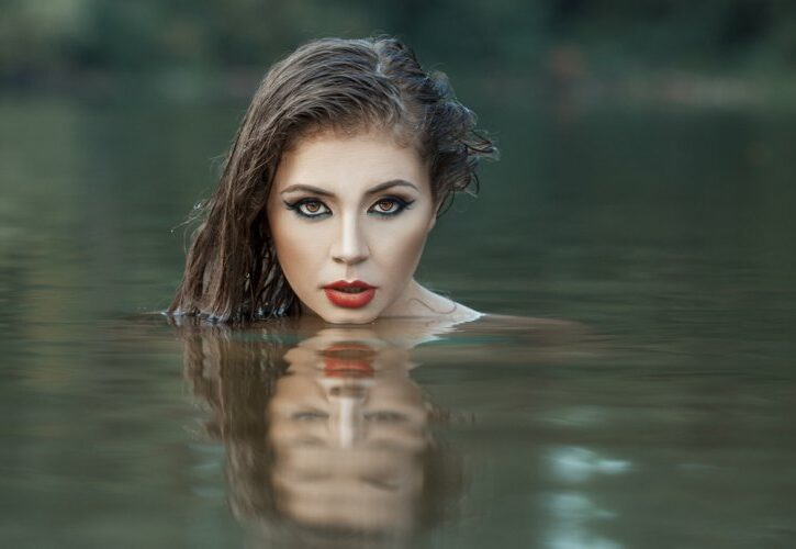 Trucco occhi waterproof per l’estate con i prodotti giusti