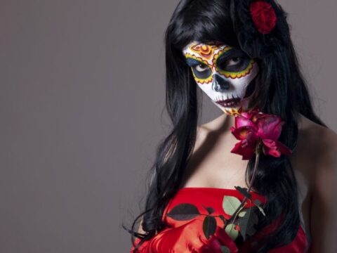Trucco Halloween donna, foto: strega e scheletro dei film horror - Amica  Foto 2