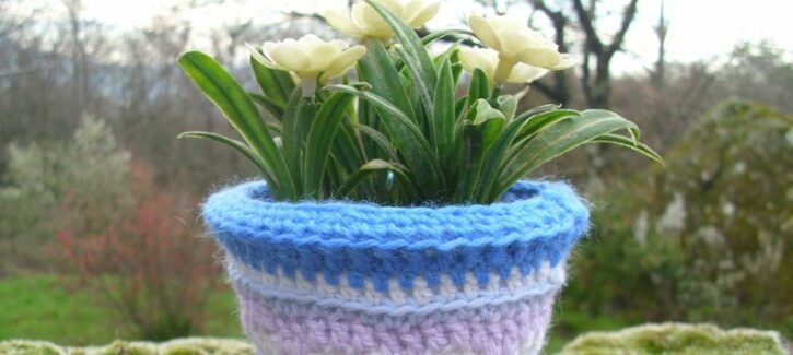 Come fare un vaso con il porta uovo di Pasqua