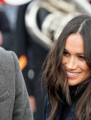 Tutti gli errori di etichetta che sta facendo Meghan Markle e che ce la fanno amare ancora di più