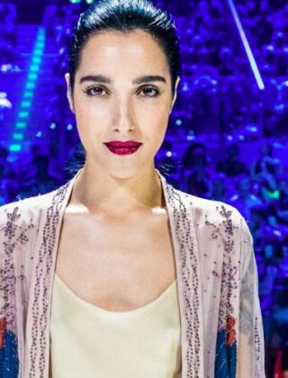 Tutto su Levante a X Factor e su quel rossetto metallizzato che ha fatto impazzire tutte