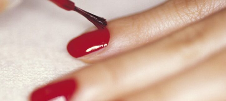Unghie e smalto: cose da sapere