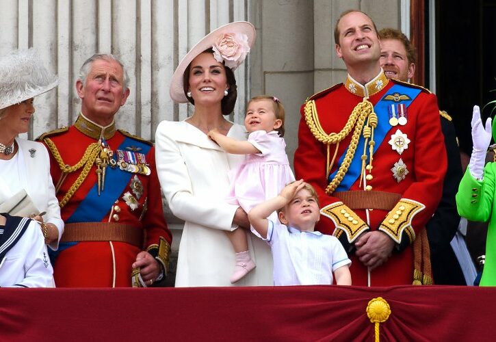 Uno stile (da record) per Queen Elizabeth: 92 anni a tutto colore
